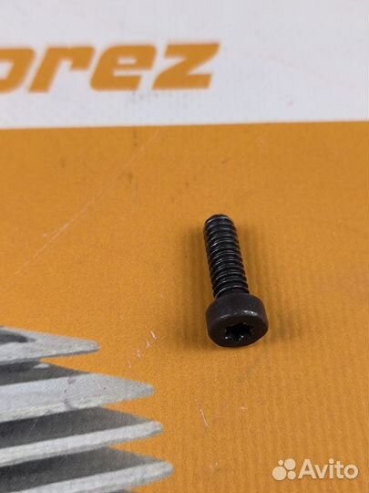 Винт Husqvarna k760 CnB