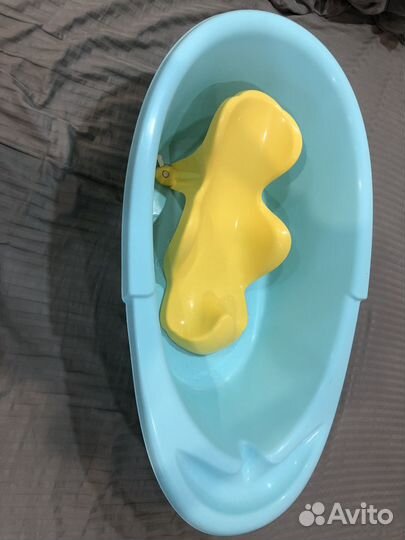 Ванночка для купания с горкой