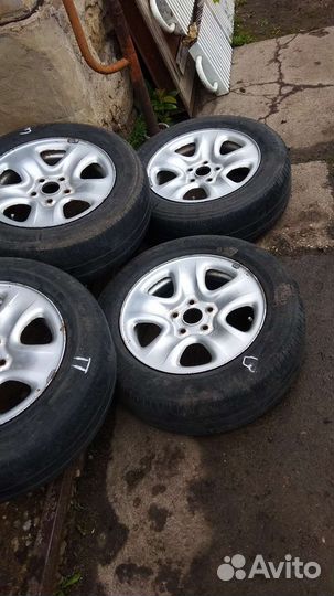 Michelin Agilis 215/60 R16