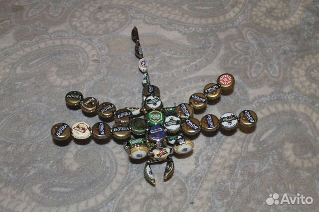 Стрекоза из пробок