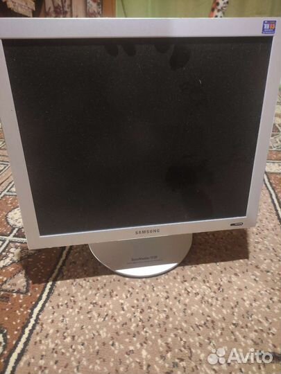 Монитор Samsung SyncMaster 173p