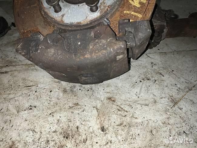 Суппорт передний правый chrysler Town Country 200