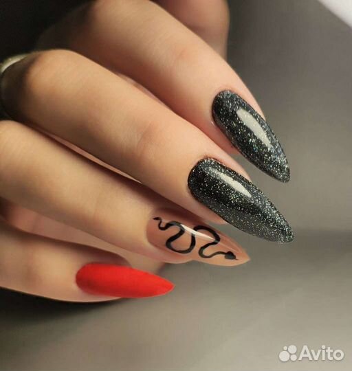 Маникюр на дому