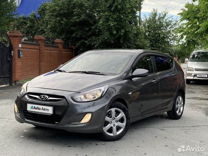 Hyundai Solaris 1.4 МТ, 2012, 122 121 км