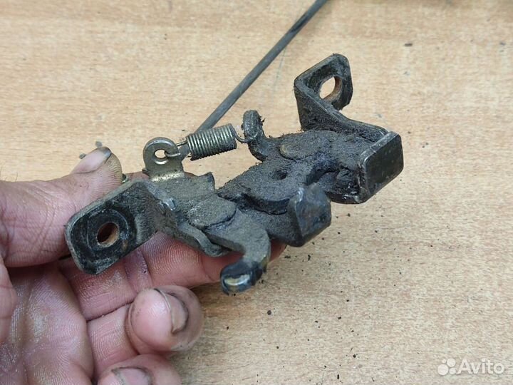 Замок крышки багажника, Mazda 626 GE