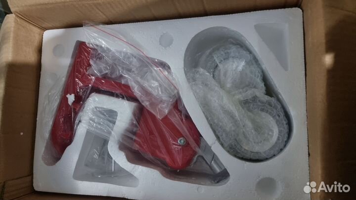 Пресс для изготовления значков