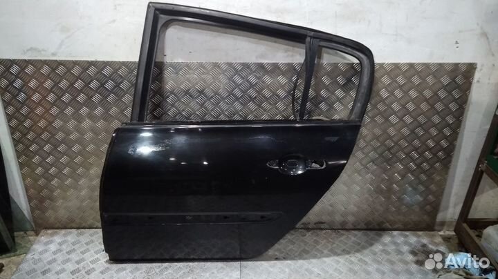 Дверь Megane 2 (03-09) зад L б\у