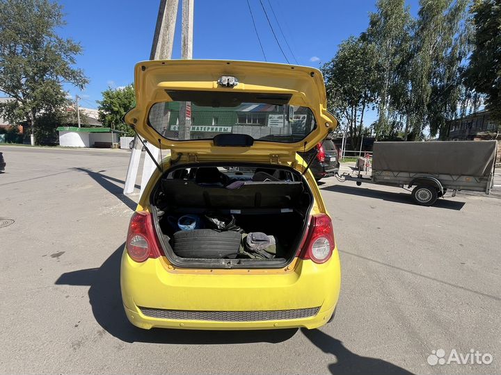 Chevrolet Aveo 1.4 МТ, 2009, битый, 88 000 км