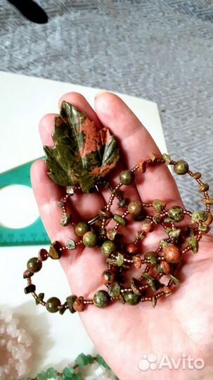 Бусы из натуральных камней