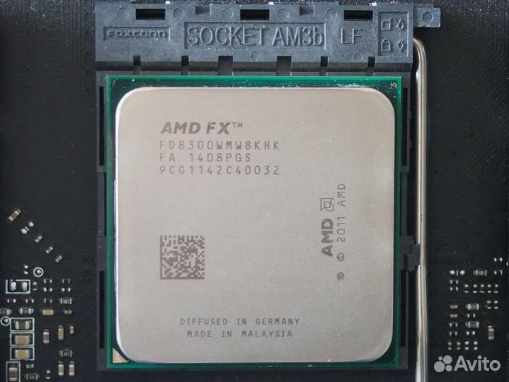 Материнская плата с процессором