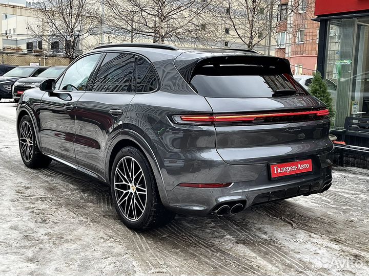 Porsche Cayenne 3.0 AT, 2023, 21 км