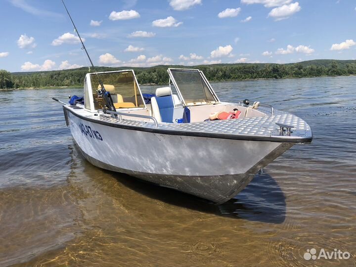 Катер Стрела-3, Suzuki 140