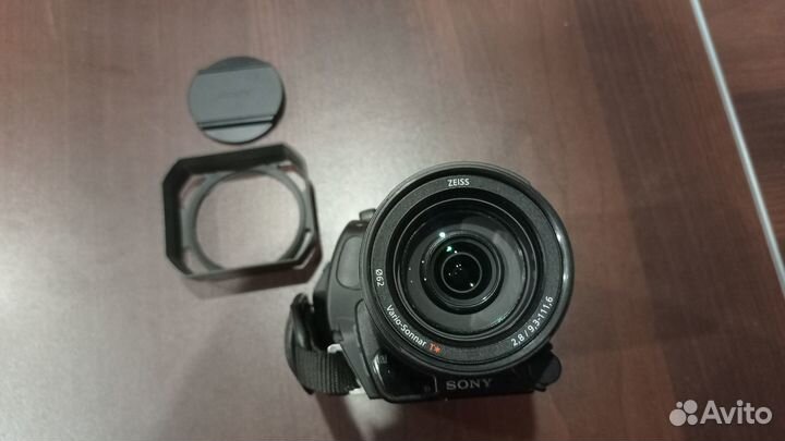 Видеокамера Sony FDR-ax700 4k