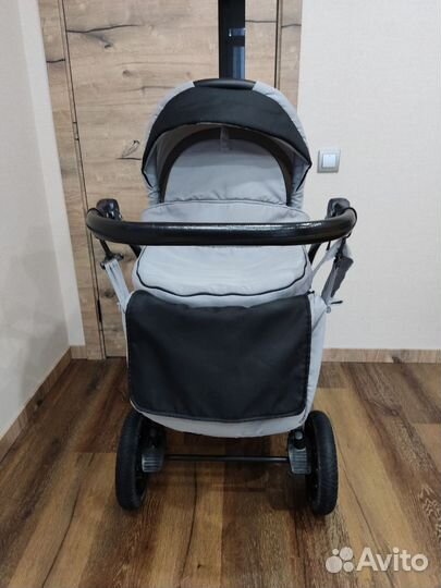 Коляска 2 в 1 в отличном состоянии