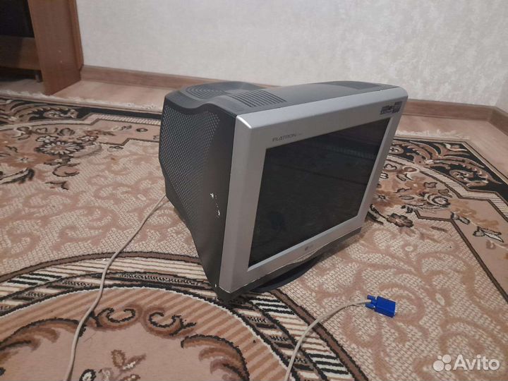 Монитор flatron F720P