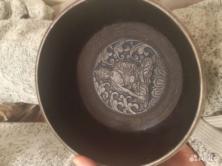 Поющая чаша