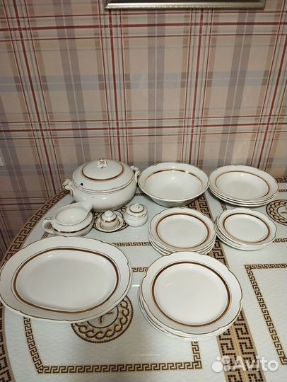 Остатки от набора столовой посуды