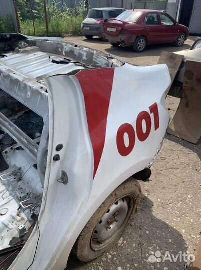 Заднее левое крыло четверть Logan 2 Логан 2 2019