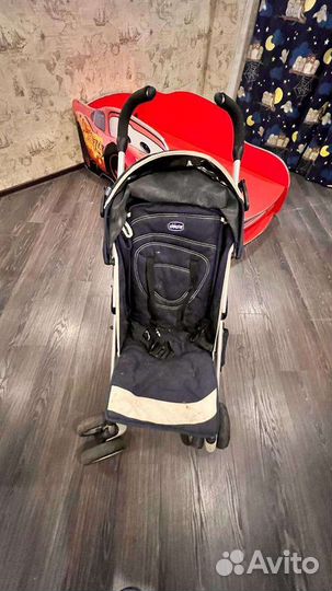 Прогулочная коляска