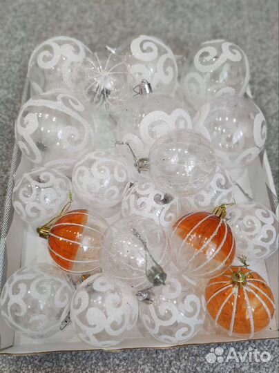 Елочные игрушки