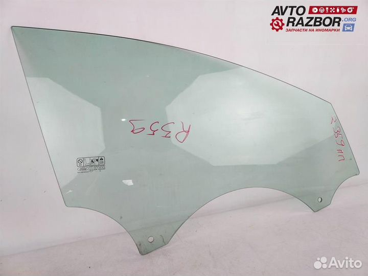 Стекло двери передней правой (опускное) Ford Mond