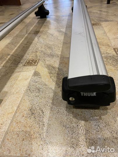 Багажник на крышу thule