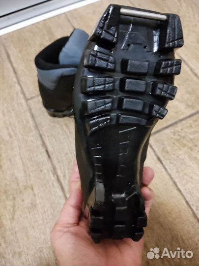 Лыжные ботинки детские