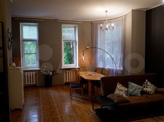 2-к. квартира, 68 м², 2/5 эт.