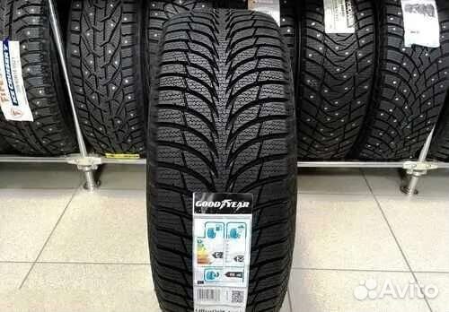 Goodyear UltraGrip Ice+ 215/55 R17 94T