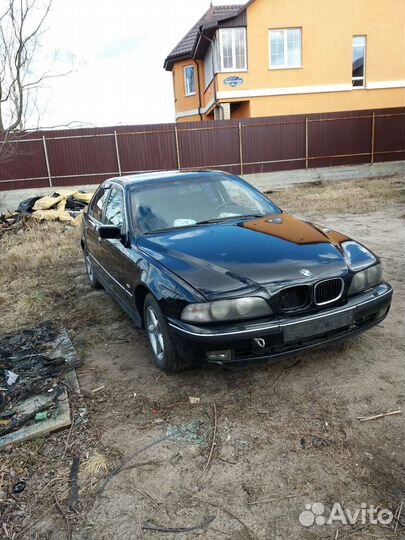 Бмв е39 520 в разбор