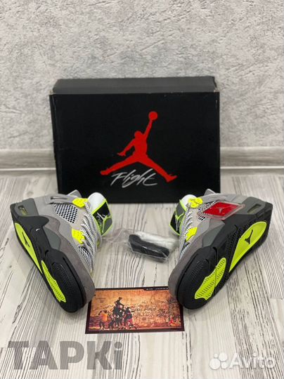 Nike Air Jordan 4