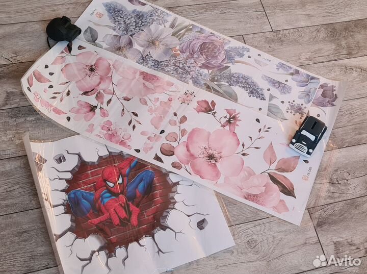 Новые интерьерные наклейки на стену