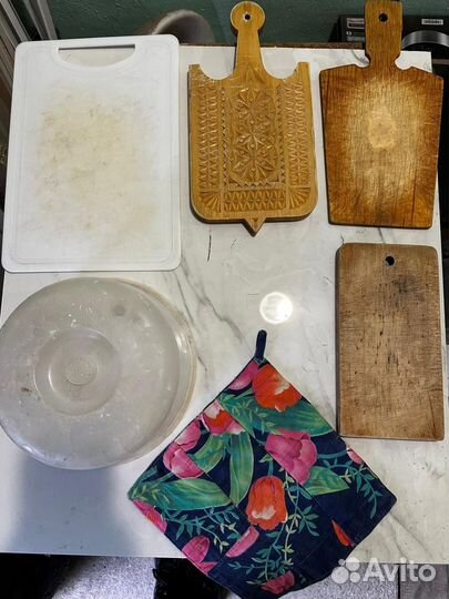 Сковорода, блюдце, чайник, рюмки, бокалы