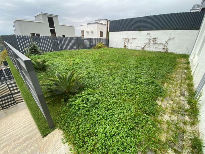 Дом 233,8 м² на участке 4,5 сот.