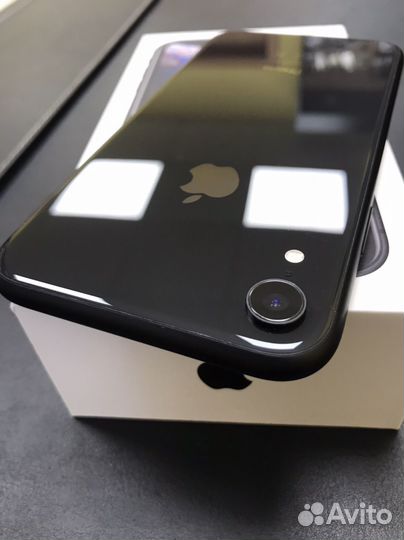 iPhone Xr, 64 ГБ