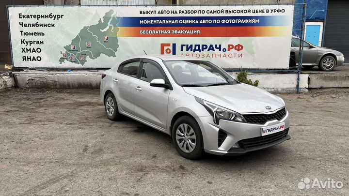 Стекло двери передней правой Kia Rio 4 рестайлинг