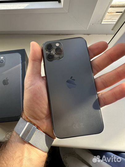 iPhone 11 Pro, 256 ГБ