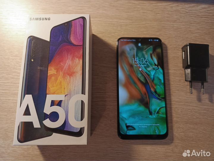 Samsung Galaxy A50, 4/64 ГБ