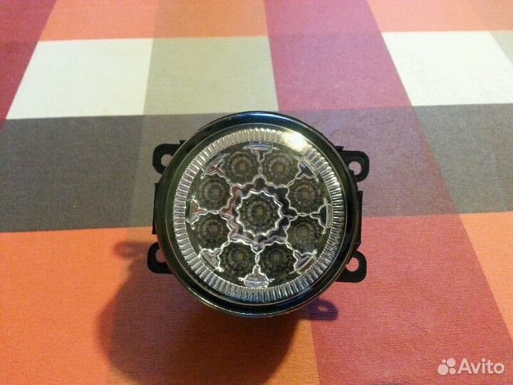 Продам противотуманки