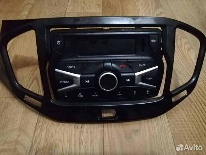 Магнитола веста