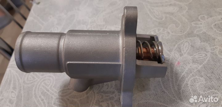 Термостат с фланцем для двигателя Рено k4m