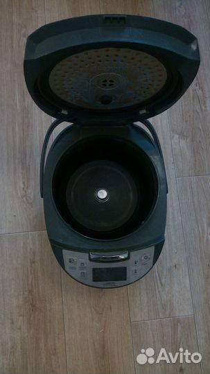 Мультиварка redmond RMC-M4510 бу