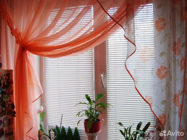 Жалюзи на пластиковые окна