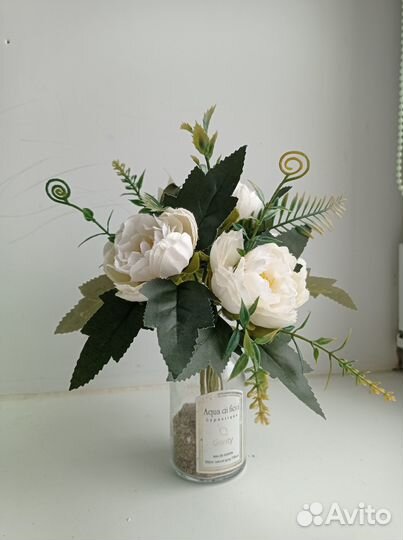 Декоративный букет в стекле 