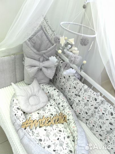 Бортики в кроватку полный комплект