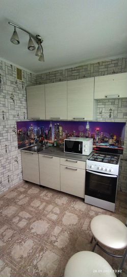 2-к. квартира, 52 м², 9/9 эт.