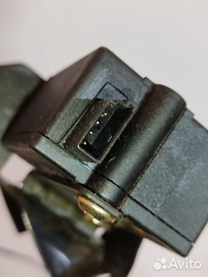 Замок крышки багажника bmw 5 e39 универсал