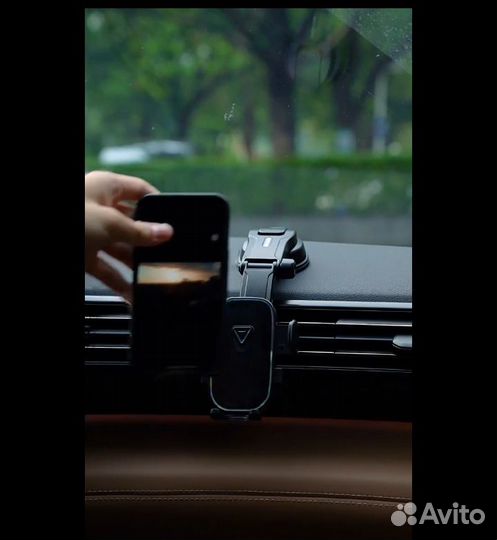 Держатель для телефона в машину