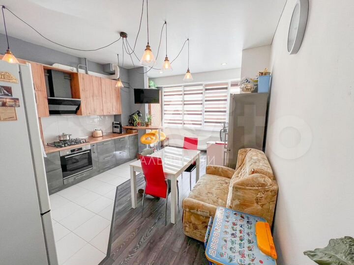 1-к. квартира, 61,2 м², 2/10 эт.