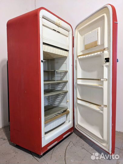 Ретро холодильник ЗИЛ 